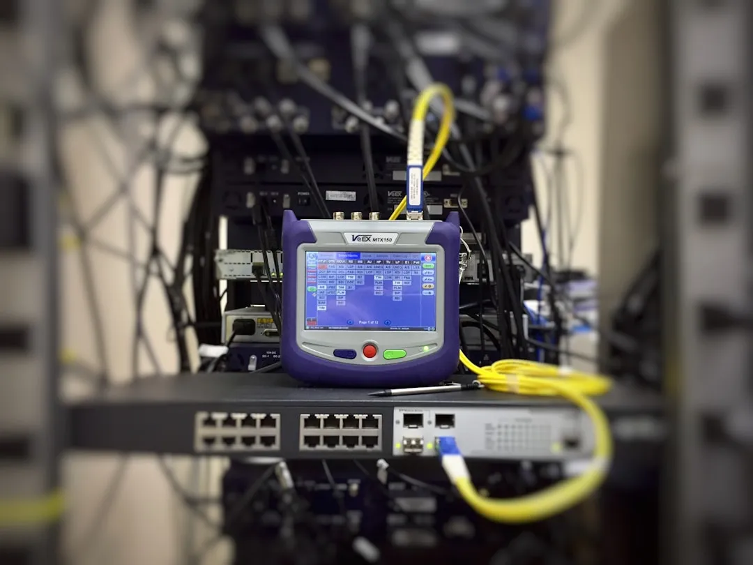建筑结构改造中裂缝修补与粘钢加固的协同应用方案