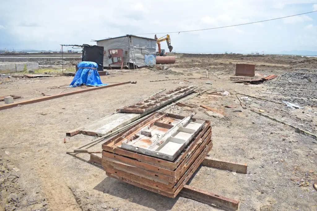 重庆老旧建筑碳纤维加固技术应用与施工要点解析