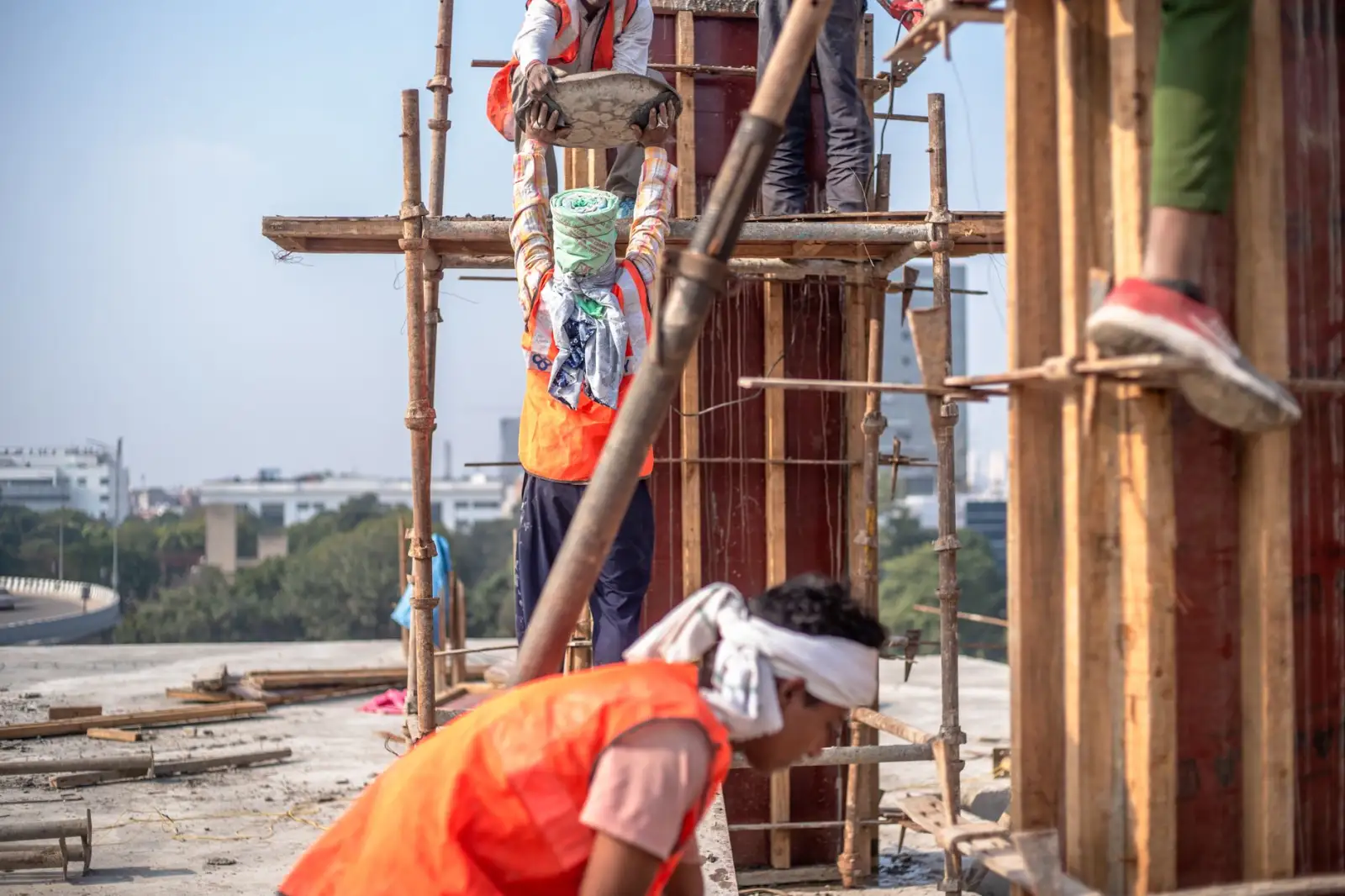 建筑裂缝修补施工工艺解析：重庆恒凡达在结构加固工程中的技术实践